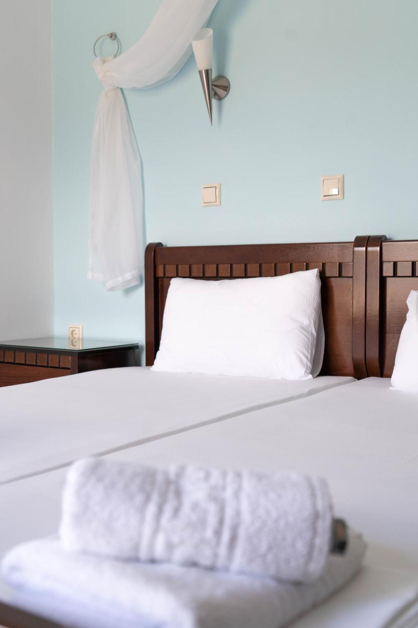 Hotel Alexandros Amudiá Kültér fotó