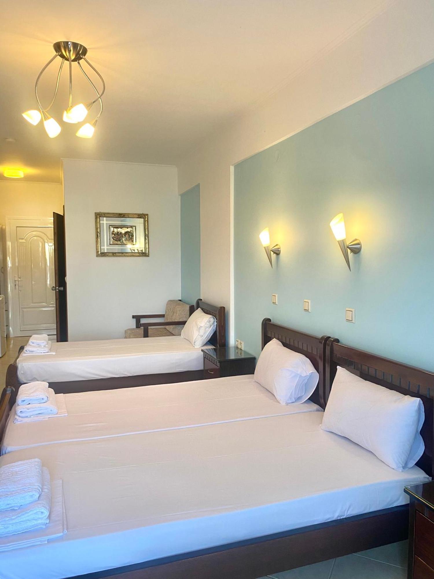 Hotel Alexandros Amudiá Kültér fotó